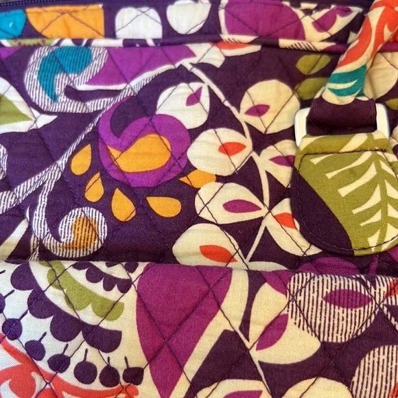 Vera Bradley Vintage Grand Weekender Carry Bag - Picture 3 of 7